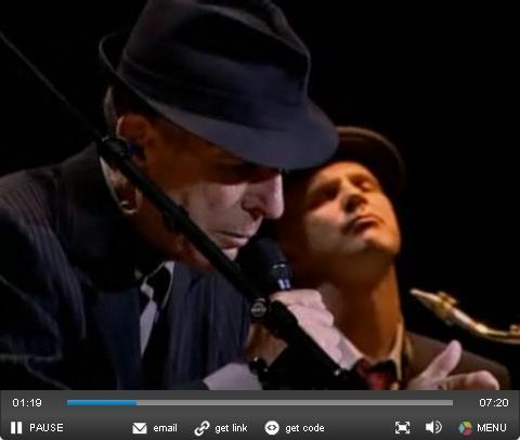 Leonard Cohen Sings Hallelujah